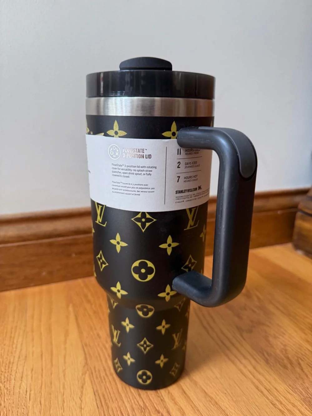 Stanley x LV Classic Quencher H2.O 40oz Tumbler - Picture 6 of 12